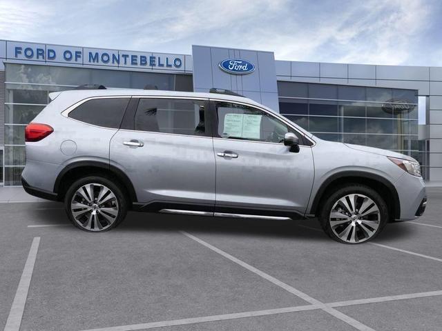 Photo of 2022 Ice Silver Metallic Subaru Ascent