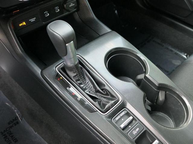 Photo of 2025 Urban Gray Pearl Honda Civic