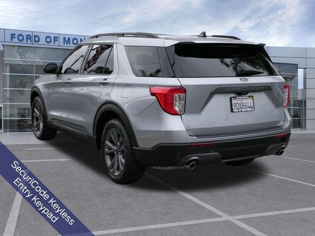 Photo of 2022 Iconic Silver Metallic Ford Explorer