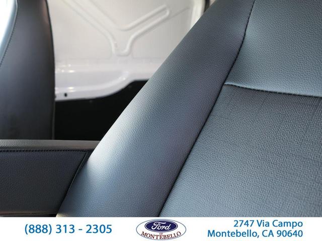 Photo of 2025 Oxford White Ford Transit-250