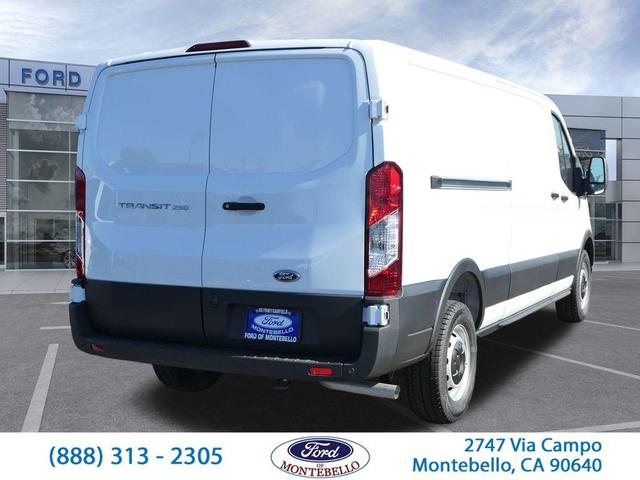 Photo of 2025 Oxford White Ford Transit-250