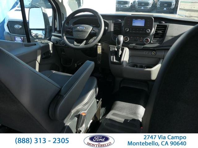 Photo of 2025 Oxford White Ford Transit-250