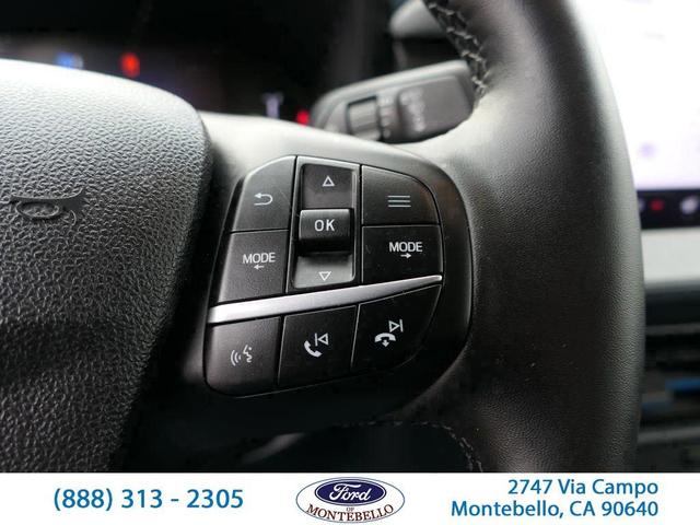 Photo of 2025 Oxford White Ford Maverick