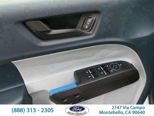 Photo of 2025 Oxford White Ford Maverick