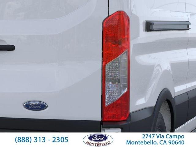 Photo of 2025 Oxford White Ford Transit-250