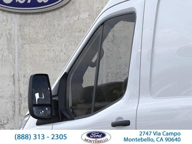 Photo of 2025 Oxford White Ford Transit-250