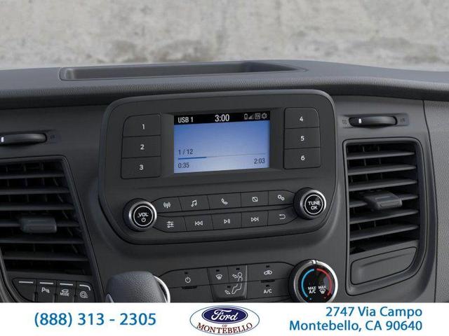 Photo of 2025 Oxford White Ford Transit-250