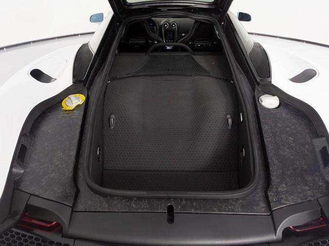 Photo of 2022 Silica White McLaren GT