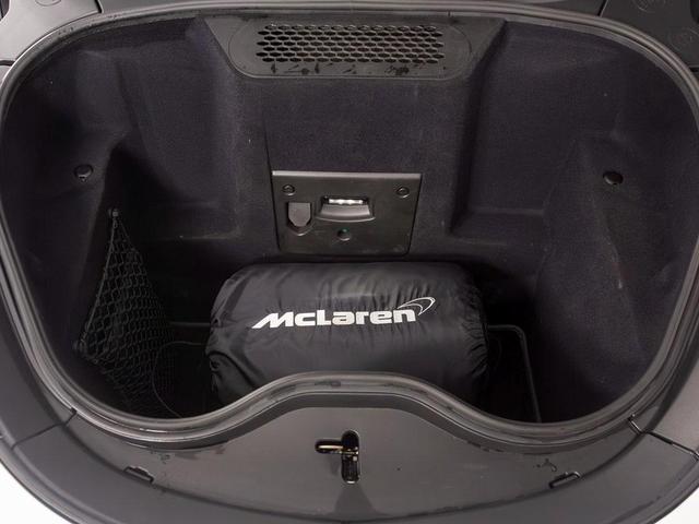 Photo of 2022 Silica White McLaren GT