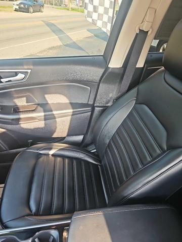 Photo of 2020 BLACK Ford Edge