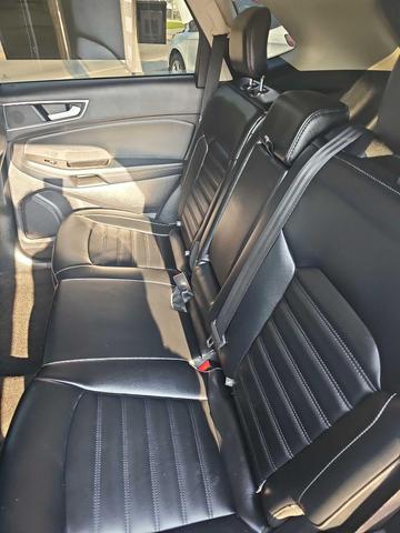 Photo of 2020 BLACK Ford Edge