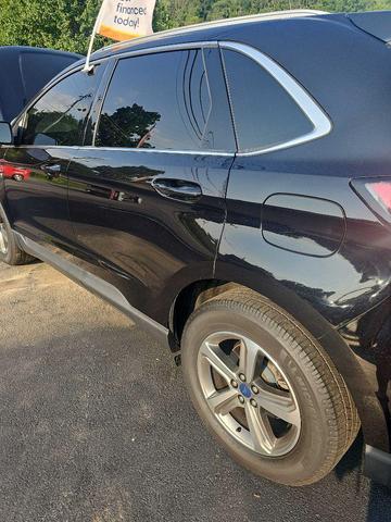Photo of 2020 BLACK Ford Edge