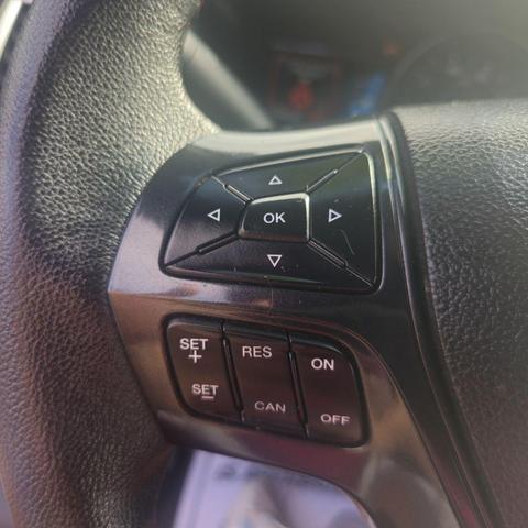 Photo of 2017 WHITE Ford Explorer