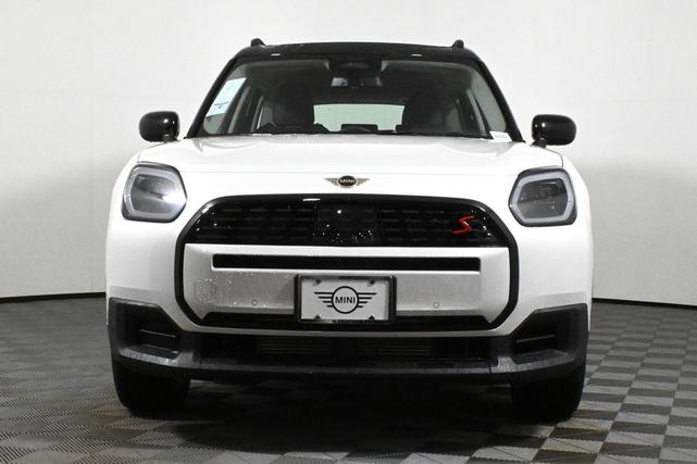 Photo of 2025 White Metallic MINI Countryman
