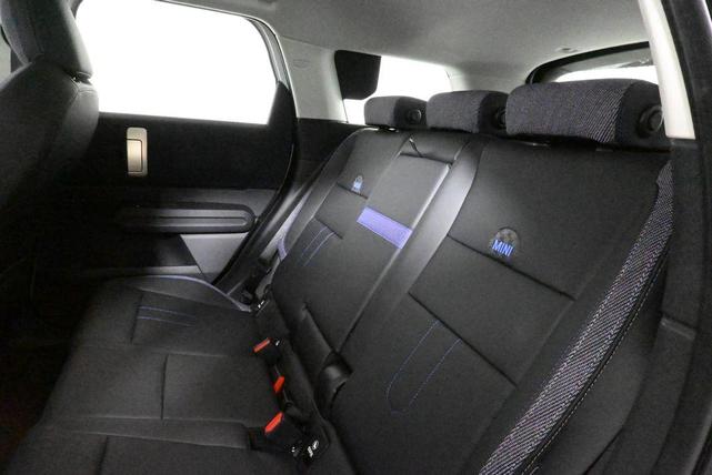 Photo of 2025 White Metallic MINI Countryman