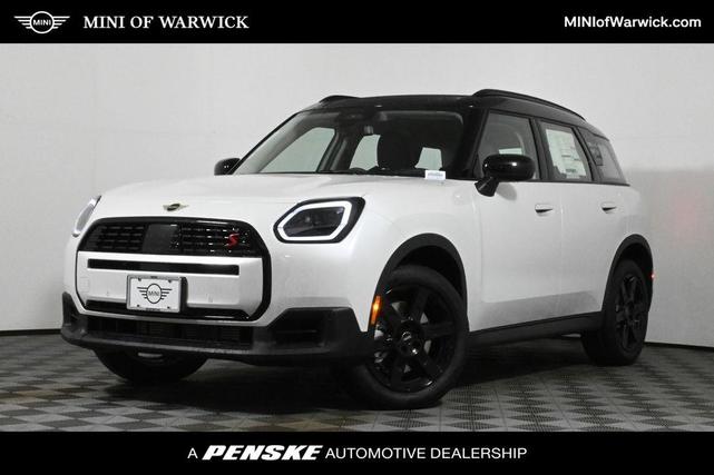 Photo of 2025 White Metallic MINI Countryman