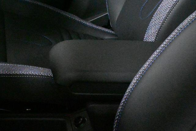 Photo of 2025 White Metallic MINI Countryman