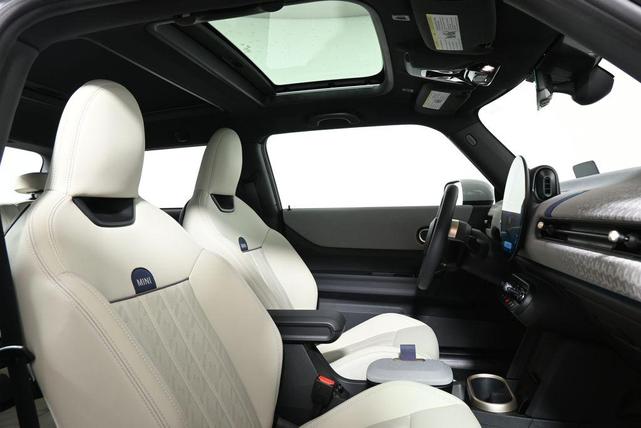 Photo of 2025 Blazing Blue MINI Hardtop