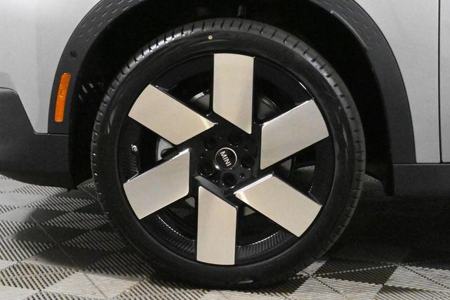 Photo of 2025 Silver MINI Countryman