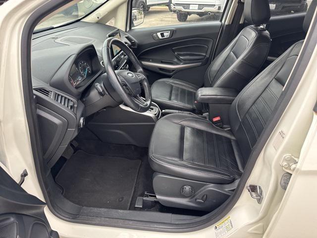 Photo of 2019 Diamond White Ford EcoSport