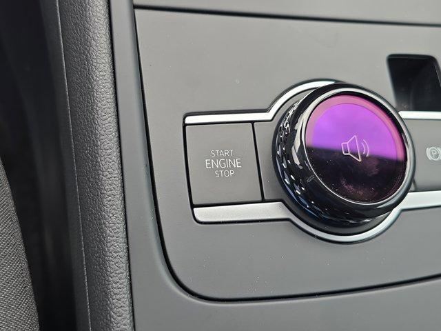 Photo of 2025 Deep Black Pearl Effect Volkswagen Tiguan