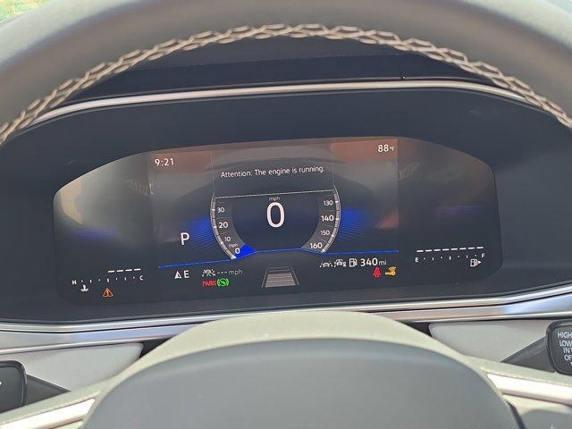 Photo of 2025 Pure White Volkswagen Taos