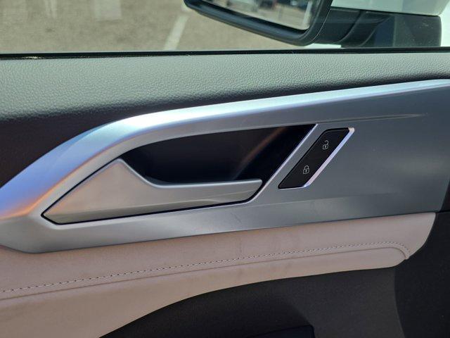 Photo of 2025 Pure White Volkswagen Taos