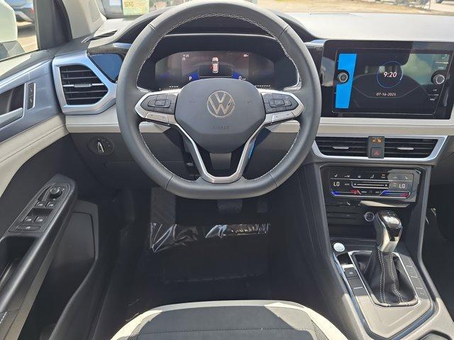 Photo of 2025 Pure White Volkswagen Taos