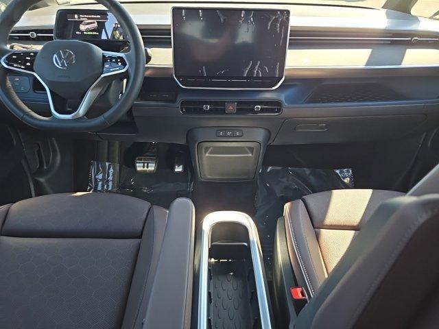 Photo of 2025 Deep Black Pearl Effect Volkswagen ID. Buzz