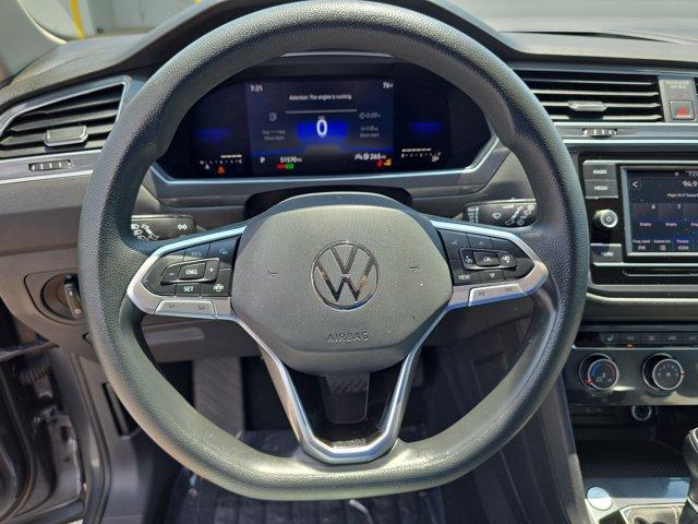 Photo of 2022 Platinum Gray Metallic Volkswagen Tiguan