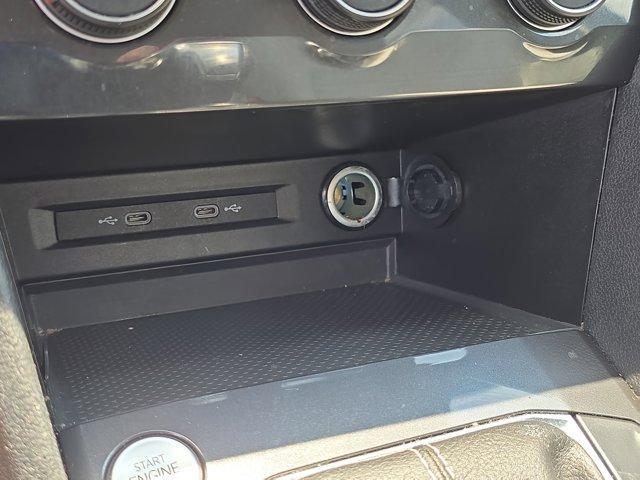 Photo of 2022 Platinum Gray Metallic Volkswagen Tiguan
