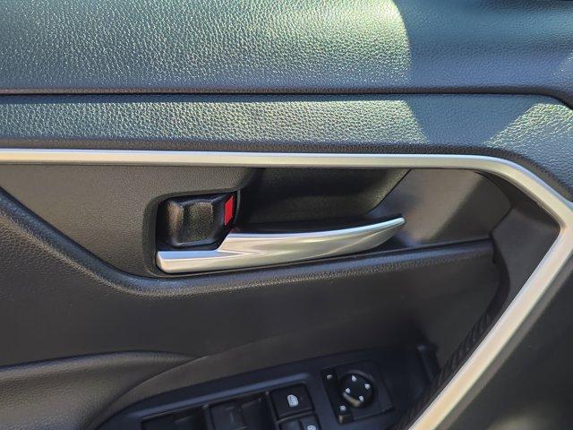 Photo of 2021 Silver Sky Metallic Toyota RAV4