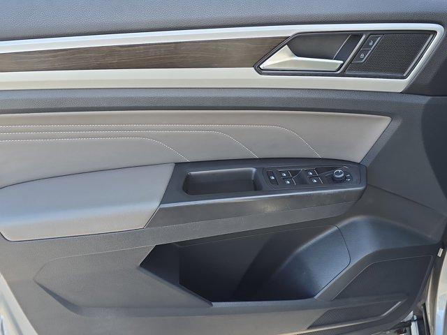 Photo of 2022 Pyrite Silver Metallic Volkswagen Atlas