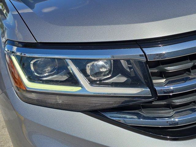 Photo of 2022 Pyrite Silver Metallic Volkswagen Atlas