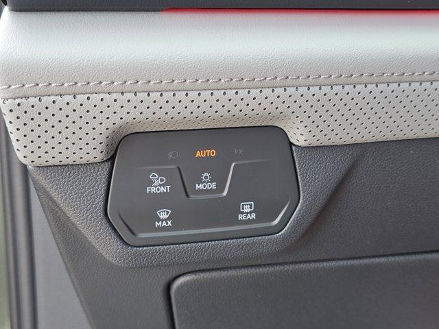 Photo of 2025 Avocado Green Pearl Volkswagen Atlas