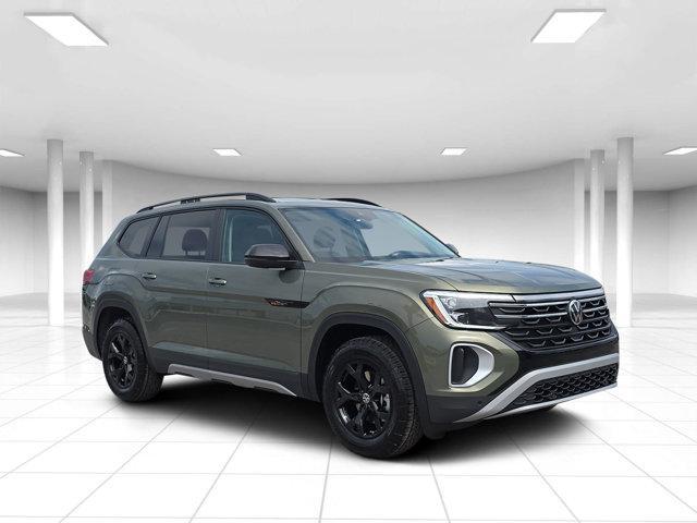Photo of 2025 Avocado Green Pearl Volkswagen Atlas
