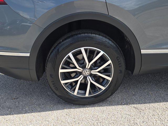 Photo of 2020 Platinum Gray Metallic Volkswagen Tiguan