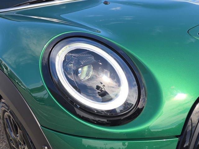Photo of 2023 British Racing Green MINI SE Hardtop