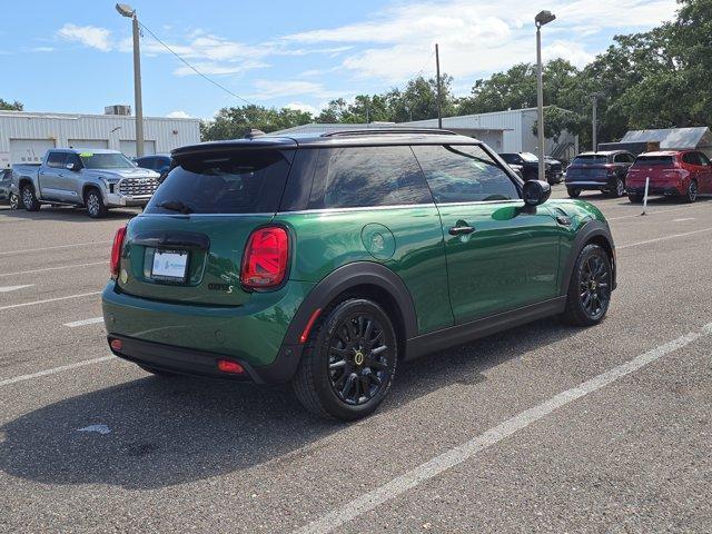 Photo of 2023 British Racing Green MINI SE Hardtop