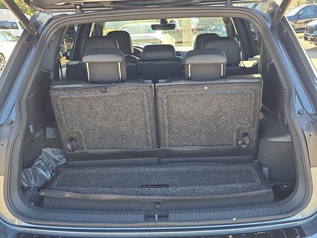 Photo of 2024 Platinum Gray Metallic Volkswagen Tiguan