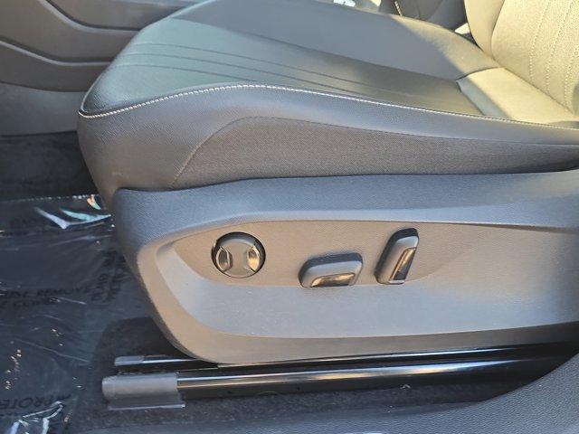 Photo of 2024 Platinum Gray Metallic Volkswagen Tiguan