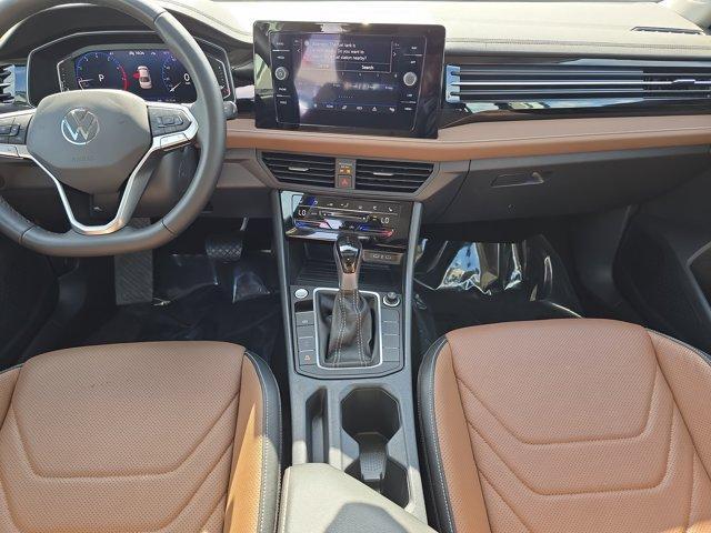 Photo of 2025 Opal White Pearl Effect Volkswagen Jetta