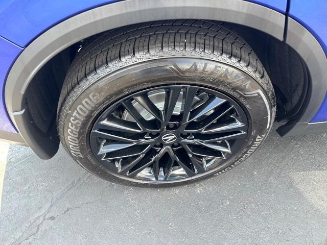 Photo of 2025 Apex Blue Pearl Acura MDX