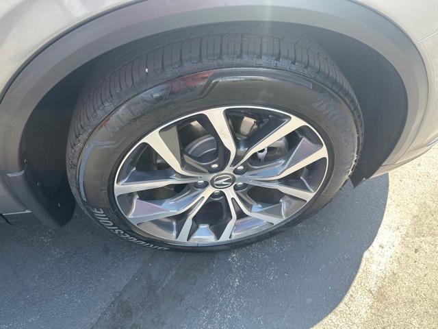 Photo of 2024 Gray Acura MDX