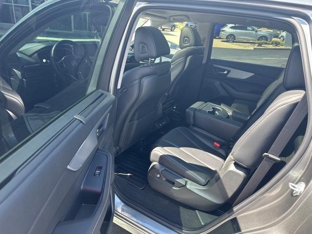 Photo of 2024 Gray Acura MDX