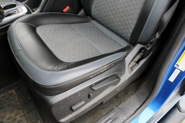 Photo of 2018 Kinetic Blue Chevrolet Colorado