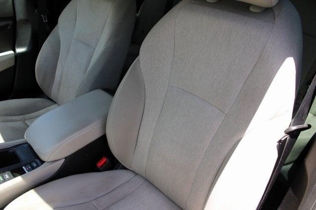 Photo of 2023 White Honda Accord