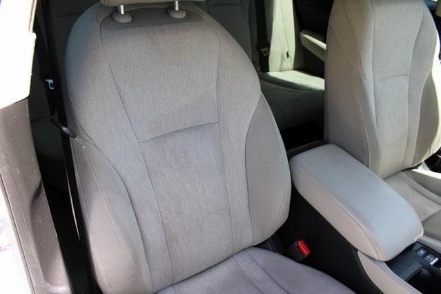 Photo of 2023 White Honda Accord