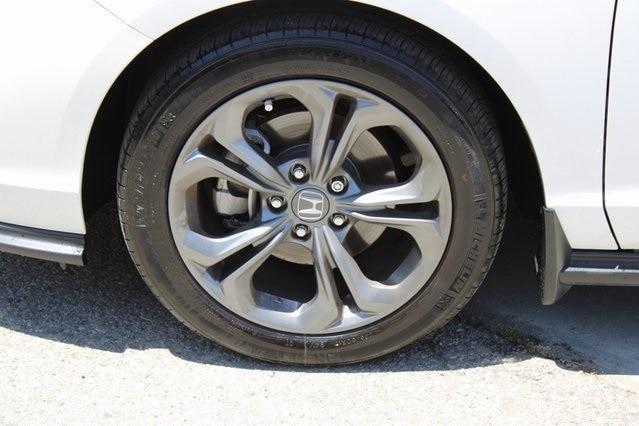 Photo of 2023 White Honda Accord