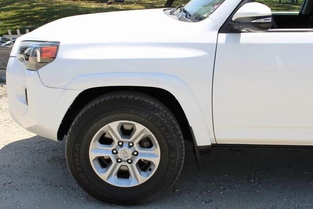 Photo of 2022 White Toyota 4Runner